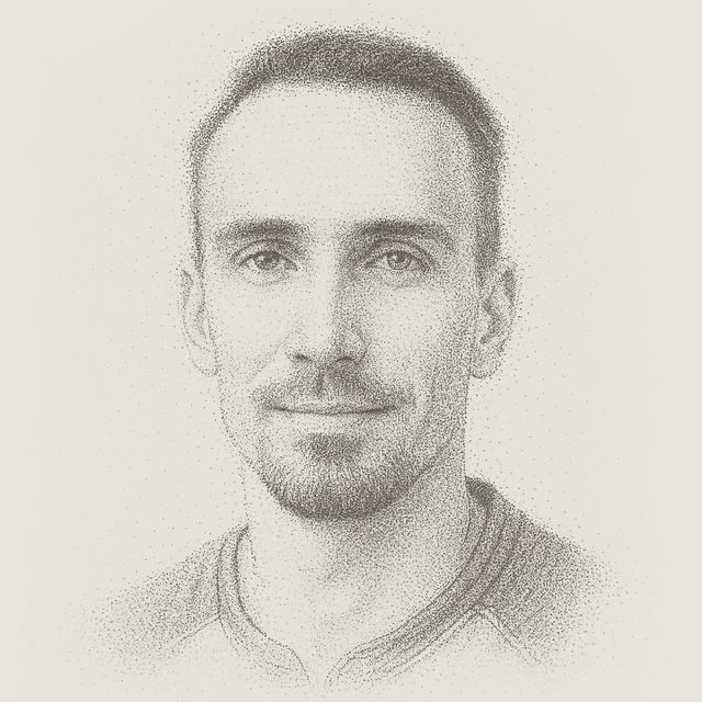 Headshot of Evan Owen